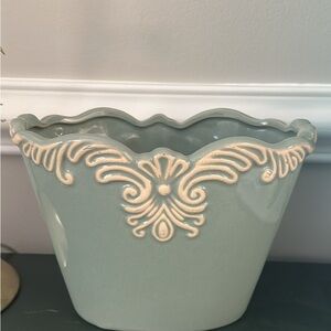 Elegant Green Ceramic Planter